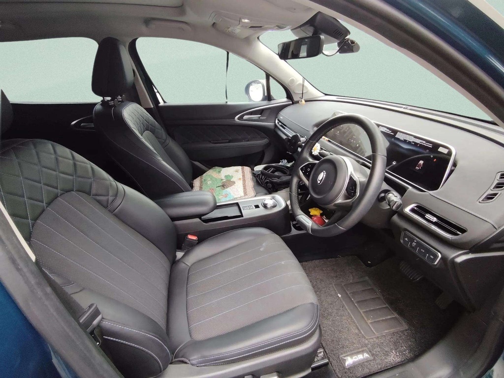 2288S interior