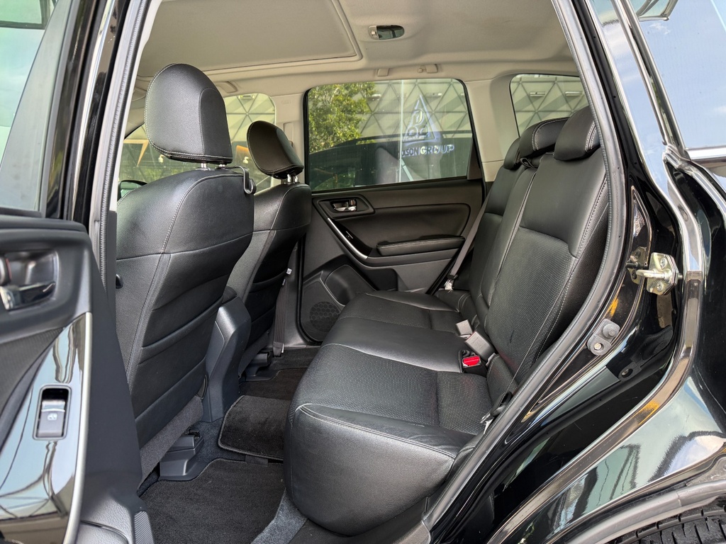 SMC9782Y-rear seat