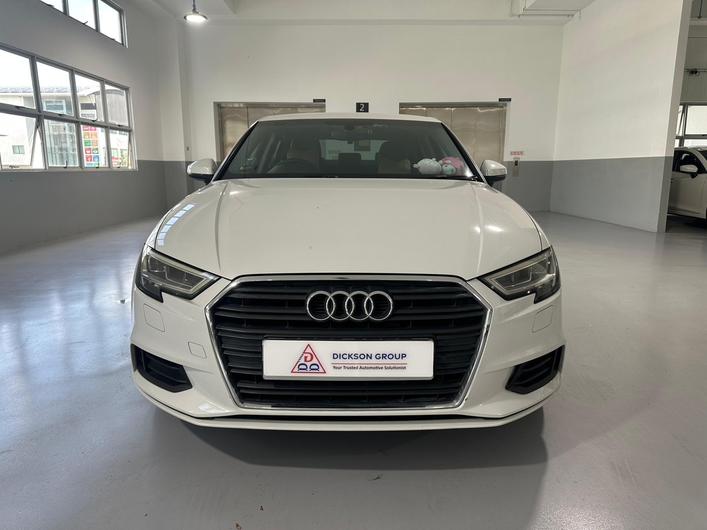 AUDI A3 SEDAN 1.0 TFSI S TRONIC (LED)