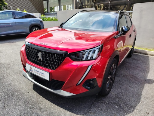 PEUGEOT 2008 1.2 EAT8 GT